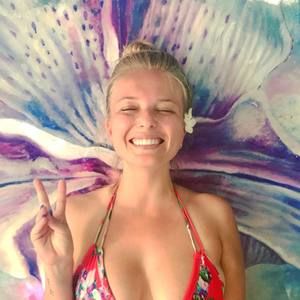 Meet your Posher, Marisa